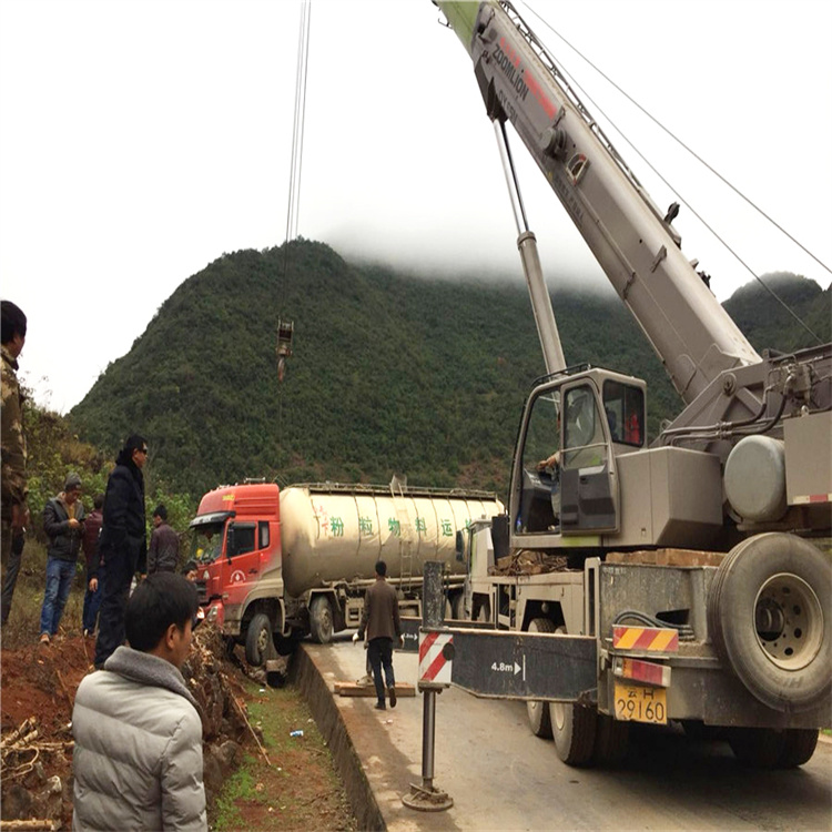 内乡吊车道路救援24小时